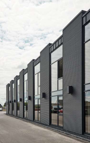 They are the bank – we are the steel manufacturer, Sydbank, Saltebakken 29, 9900 Frederikshavn